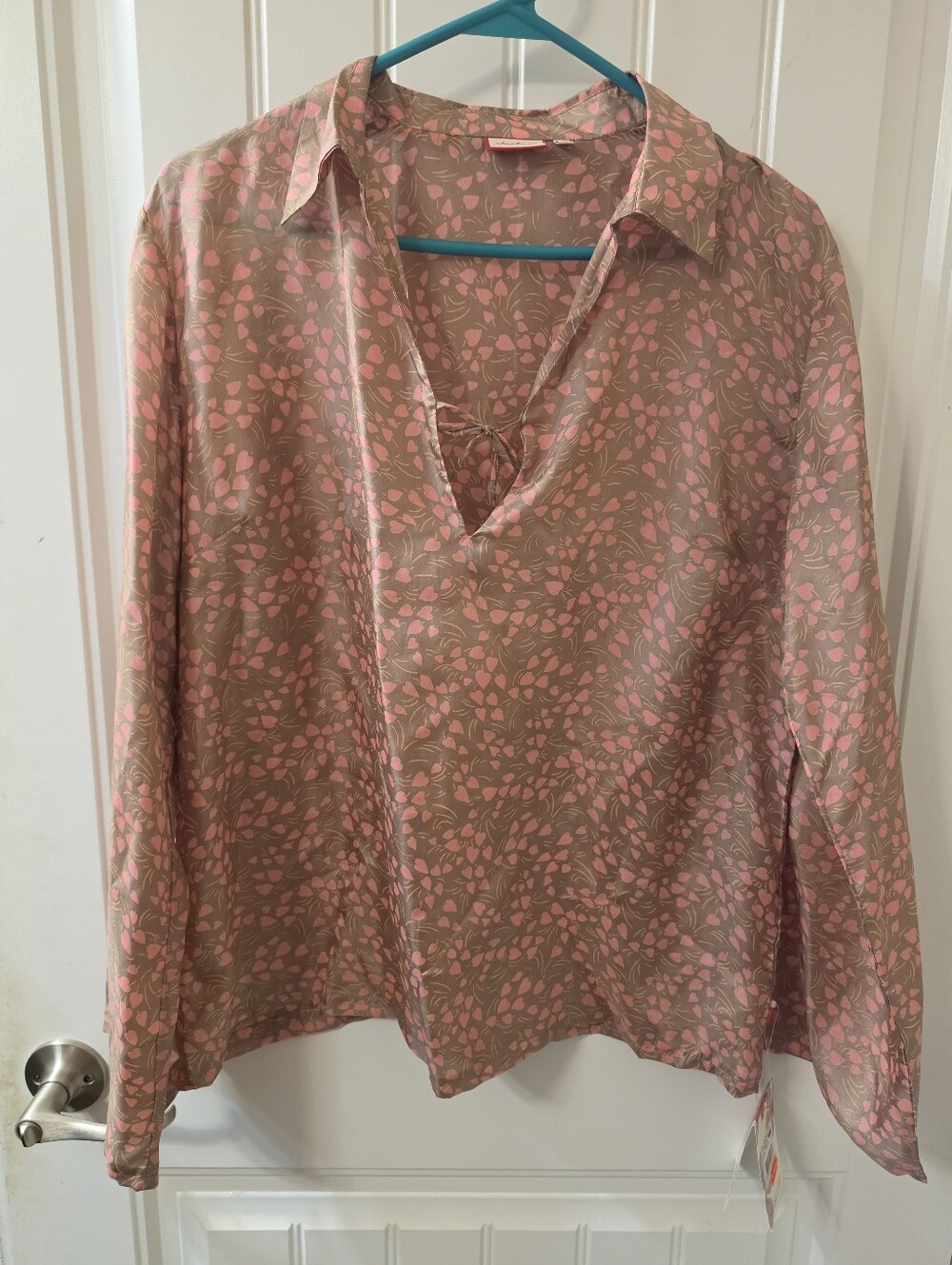 jackpot size 4 (large) silk blouse